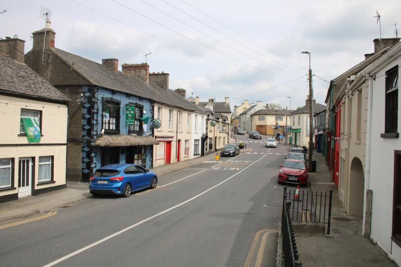 Abrupt end to distributor road in Limerick village road ‘not a good look’ admits local councillor