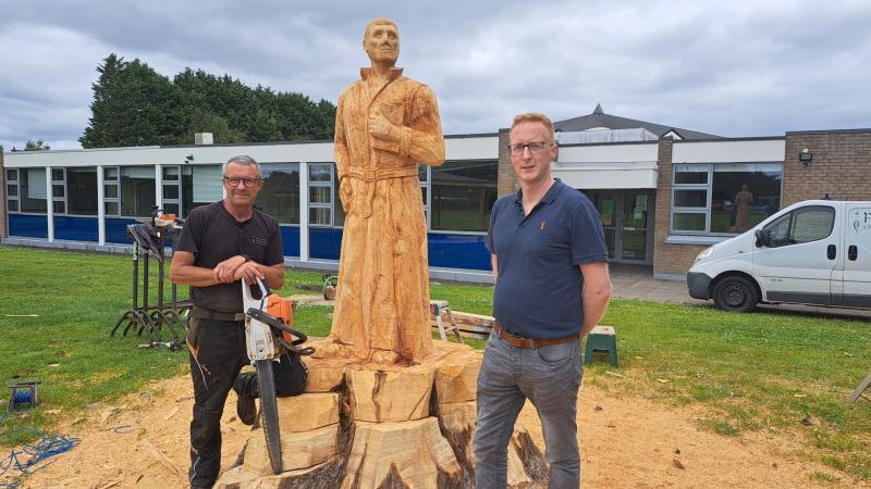Magnificent wooden sculpture installed at Limerick school to celebrate Ignatius 500