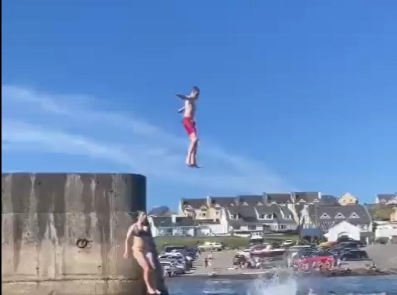 WATCH: Warning over diving at popular Limerick holiday spot after video goes viral