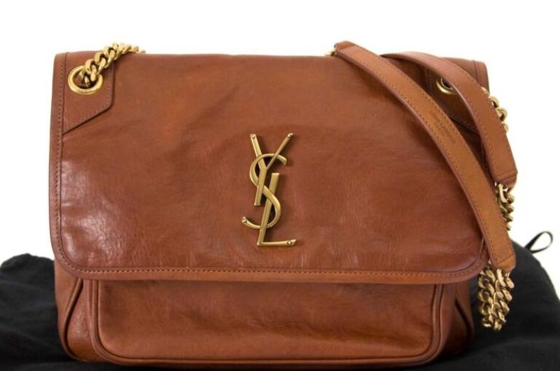 Designer handbag and cash stolen from car parked in Limerick city centre