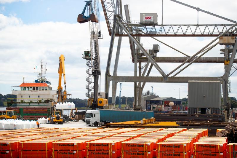 New report finds Foynes Port ‘can help cut reliance on gas from Russia’