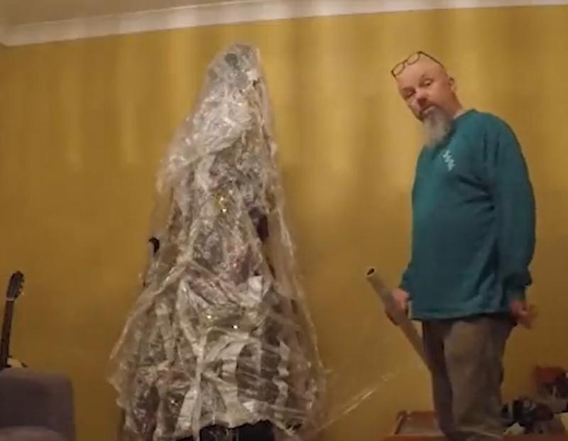 WATCH: Limerick Punk band members shares Christmas Tree hack