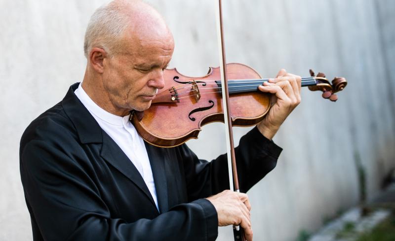 Thomas Zehetmair will perform at UCH