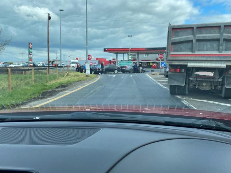 Gardai attend three-car collision in Limerick
