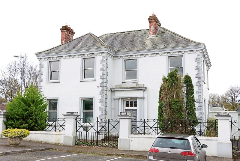 Hundreds sign petition over use of former Limerick bank for refugees