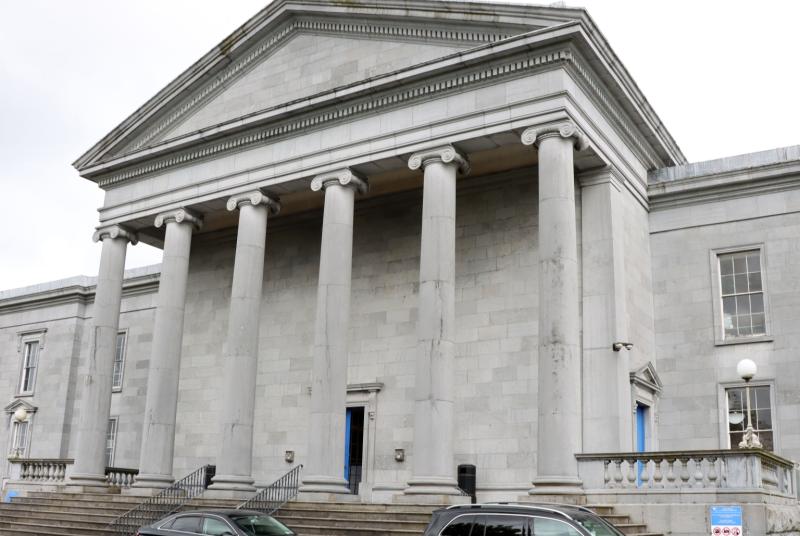 Man who turned over estimated €500,000 in bets to escape conviction for 'money-mule' offence 