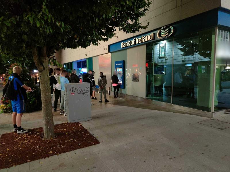 BREAKING: Queues form at Limerick Bank of Ireland ATMs as people withdraw cash following glitch