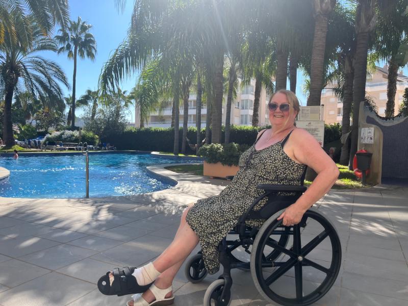 "I was in pain for 14 years" - Irish woman talks about "miracle" op in Spain paid for by HSE  