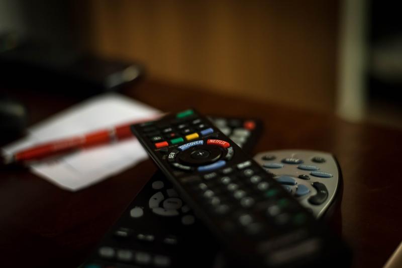 What live sport is on TV on St Stephen's Day? Premier League, horse racing and more