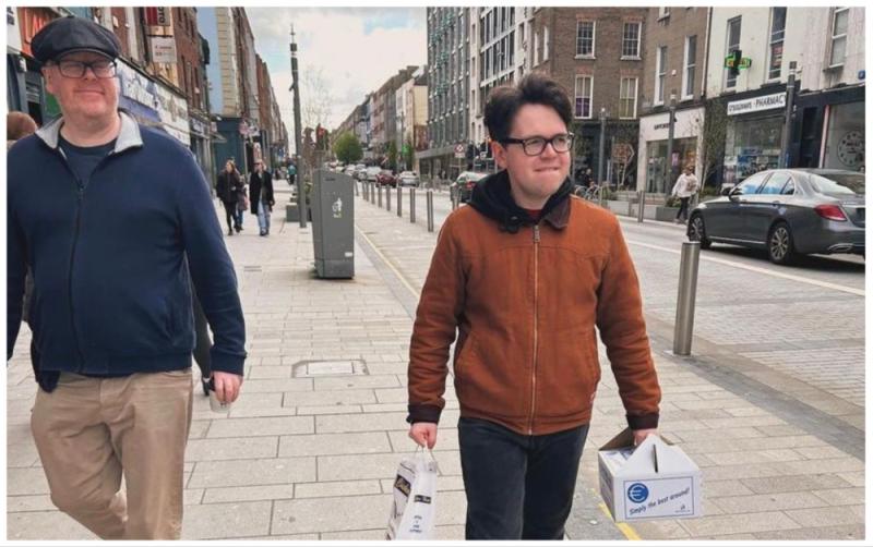 Famous comedian visits iconic Limerick takeaway ahead of comedy gig