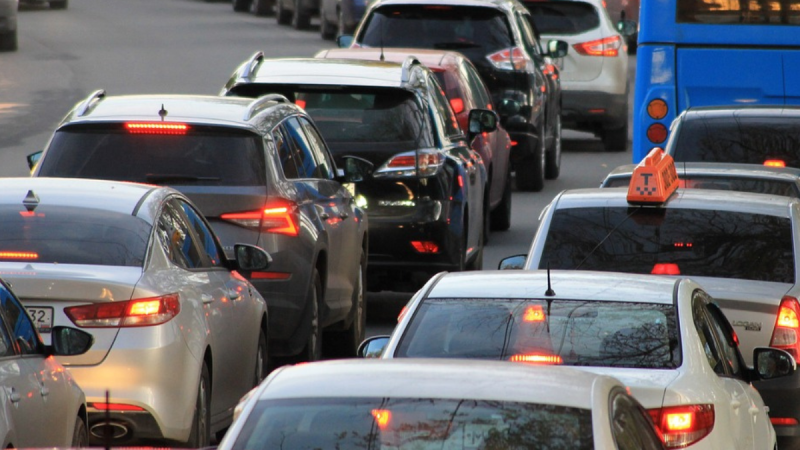 'A person is dead' - Commuters slammed for complaining about traffic delays after M50 crash