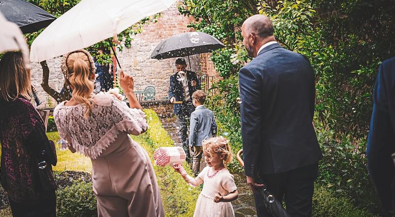 Limerick couple celebrate their love and their hometown with novel nuptials