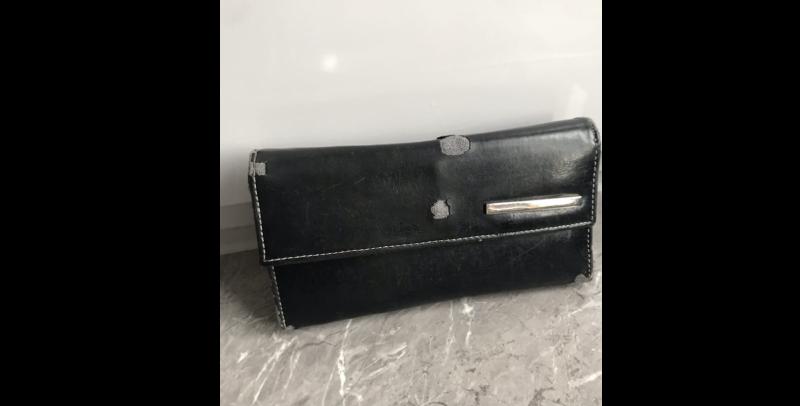 Elderly woman has stolen purse 'dumped in bin' while doing grocery shop in Limerick
