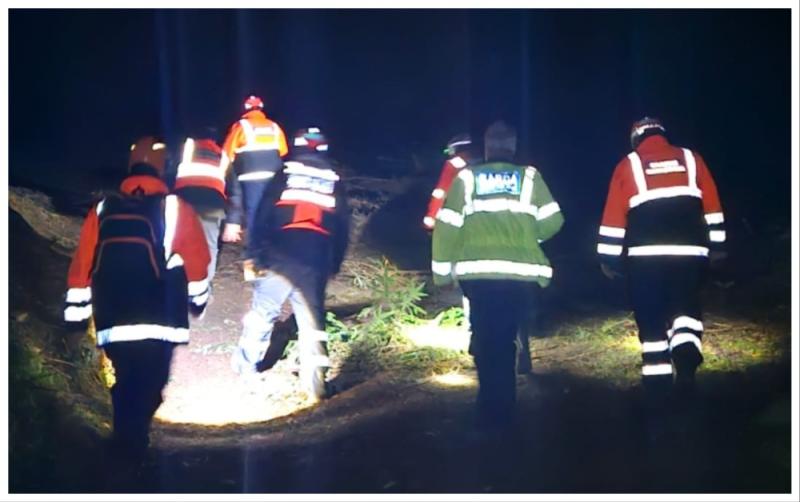 Gardaí and rescuers rush to Irish mountain as two people go missing 