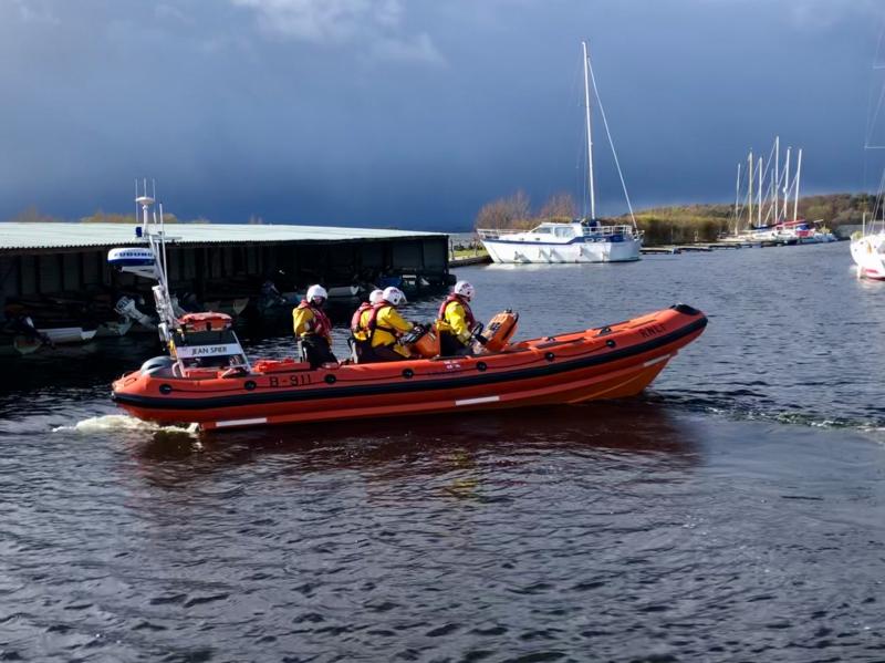 Three people rescued close to popular swimming spot with Limerick public