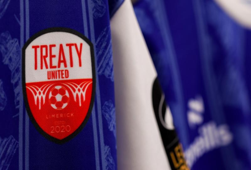 Treaty United stunned at the death by 10-man Wexford 