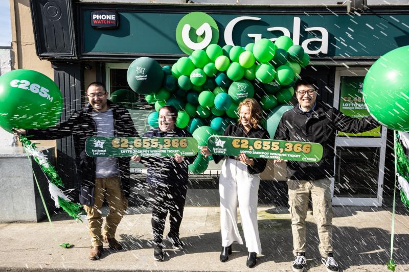 Limerick couple collect their €2.6m winning from Lotto headquarters
