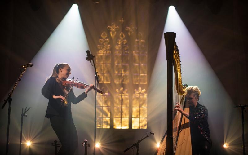 Fiddler and harpist duo will take to the Limerick city stage