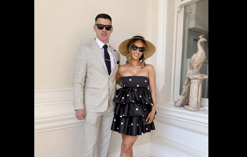  Congratulations pour in for star hurler TJ Reid and Limerick's Niamh de Brún after exciting news 