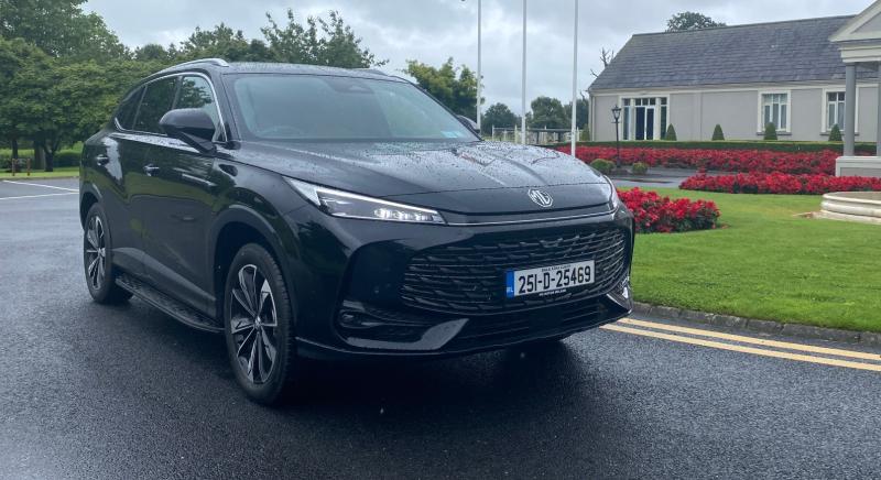 MOTORING REVIEW: MG’s HS PHEV family SUV has over 1,000km combined range