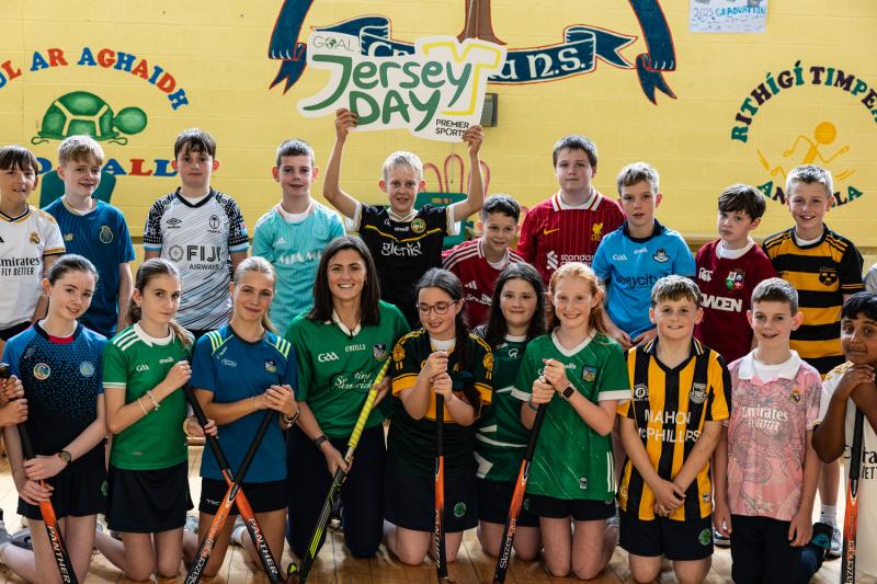Crecora National School join Limerick hockey superstar Róisín Upton for GOAL Jersey Day 2025