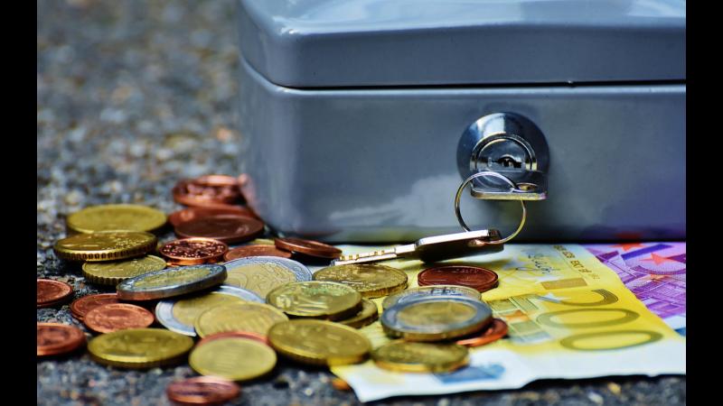 Gardaí seek witnesses following theft of cash in Limerick city
