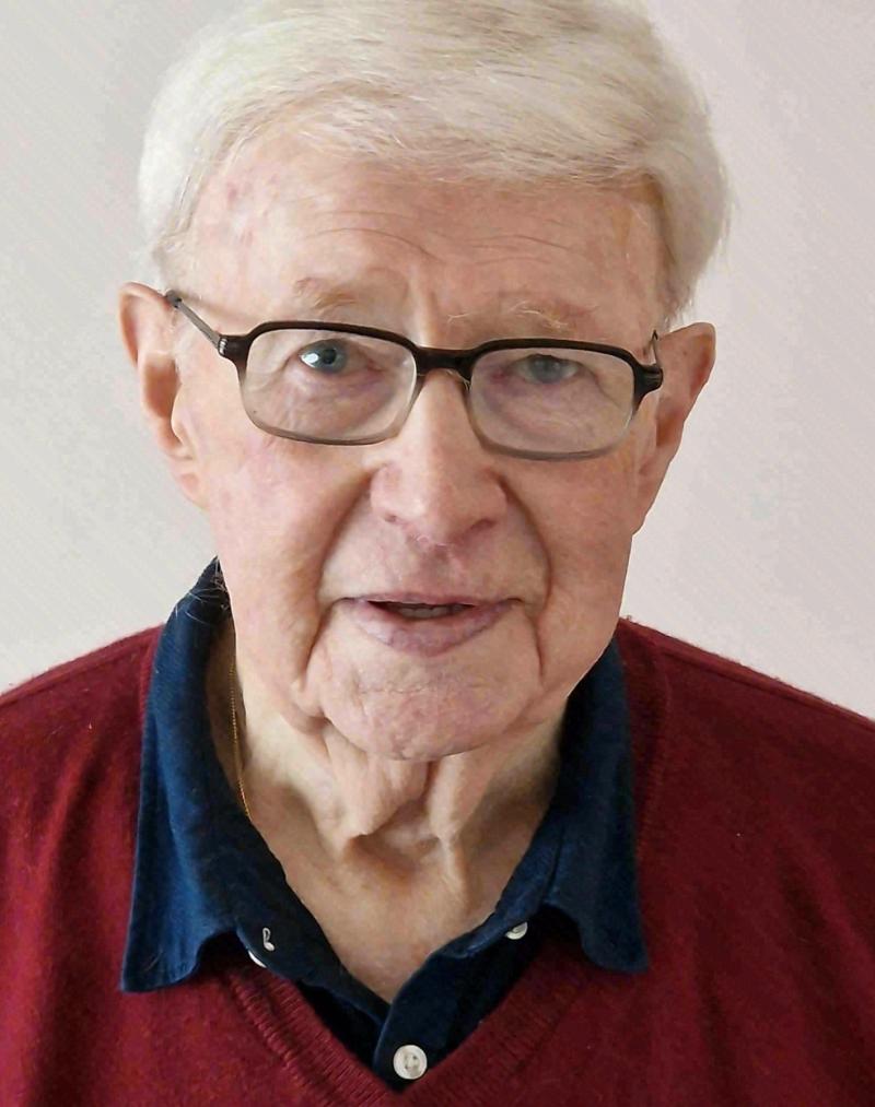 Tributes paid to shopkeeper, 92, who once owned all three stores in Limerick town