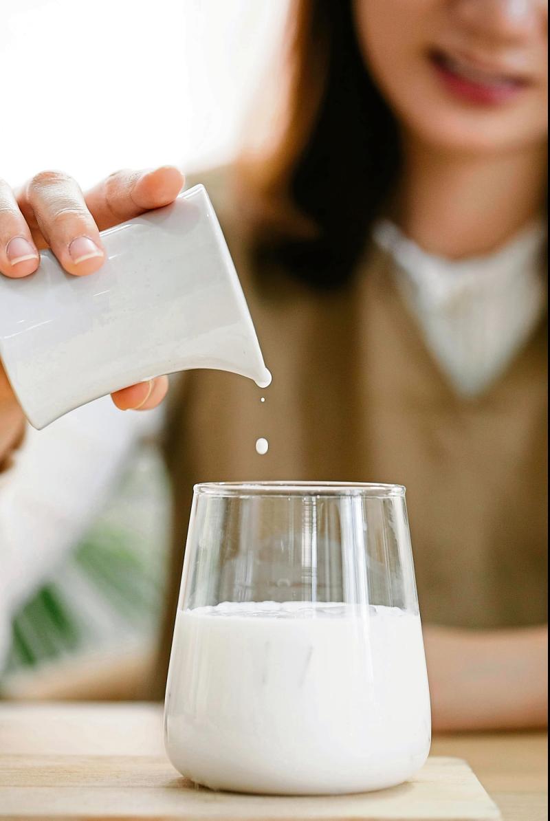 Limerick dairy farmers are ‘up against it' after milk price plummets - ICMSA 