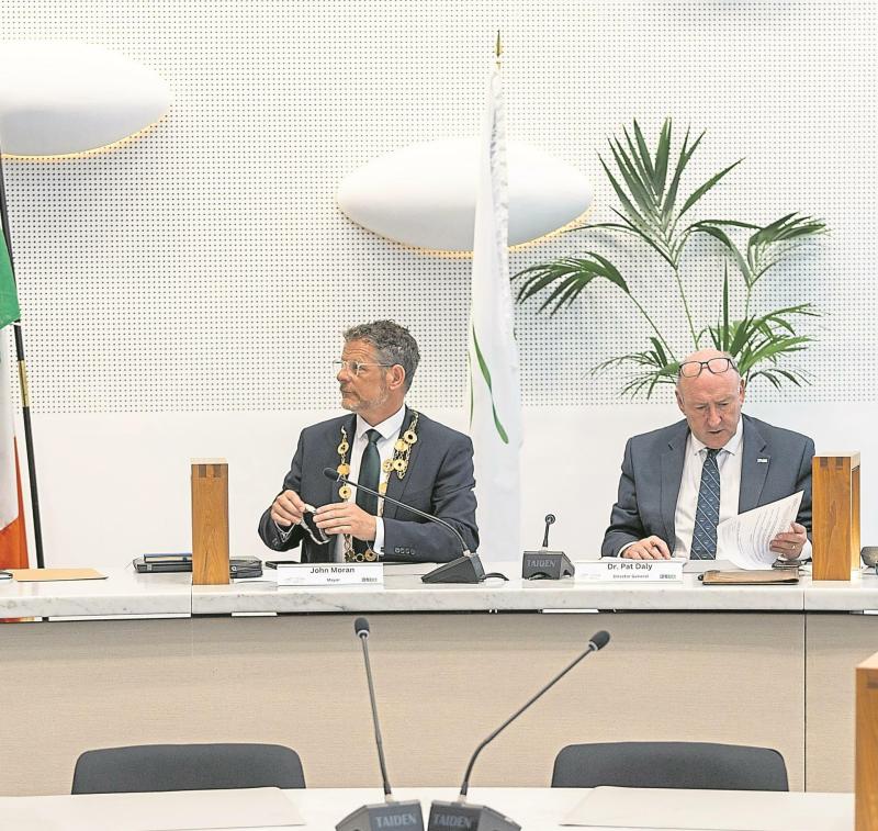 Planned '&euro;3,000 meal' adds to tensions at Limerick's local authority