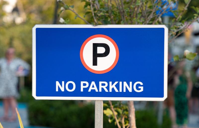 'The cars have not moved' - Gardai take action over illegal parking at busy Limerick road