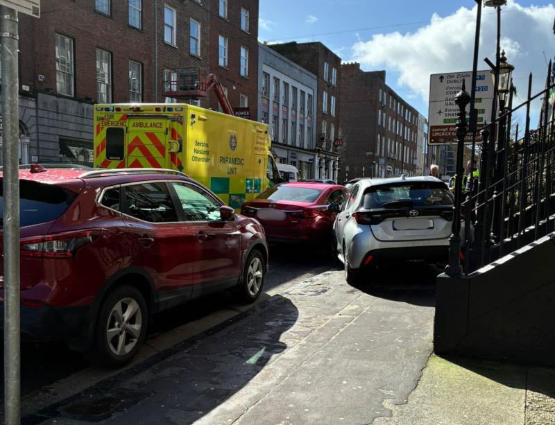 &lsquo;Miracle&rsquo; nobody seriously hurt as car mounts footpath on main thoroughfare in Limerick