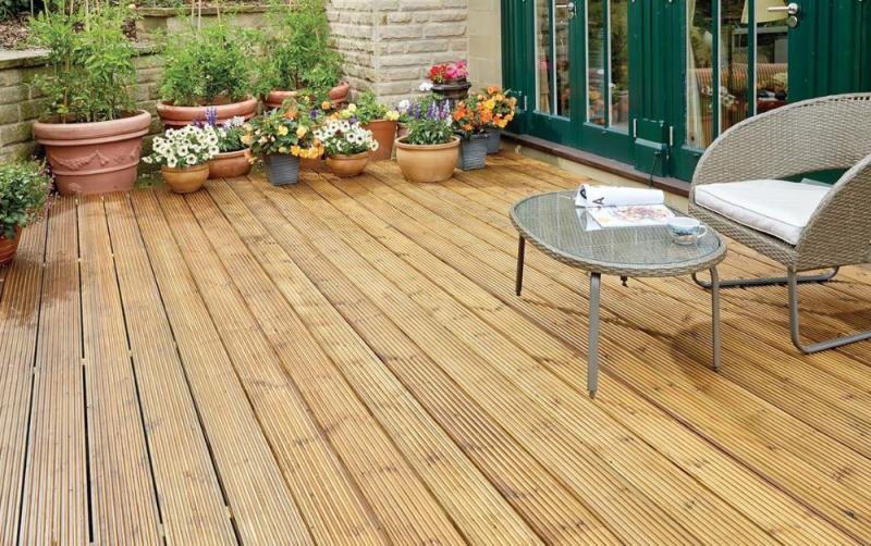 Paint Like a Pro: How to revive your decking