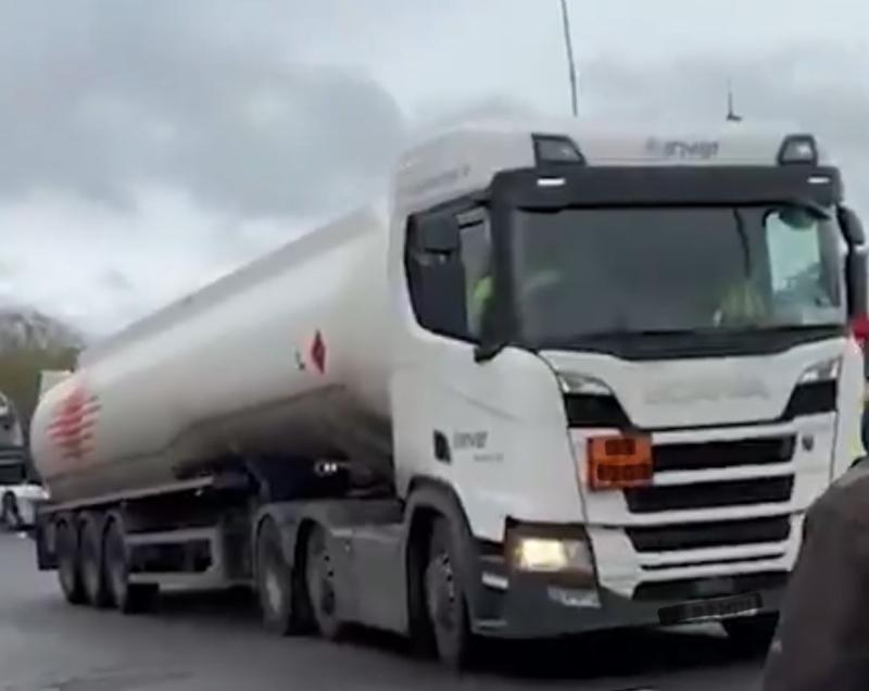 Supplies depart from Foynes Port amid 'positive' engagement between garda&iacute; and protestors