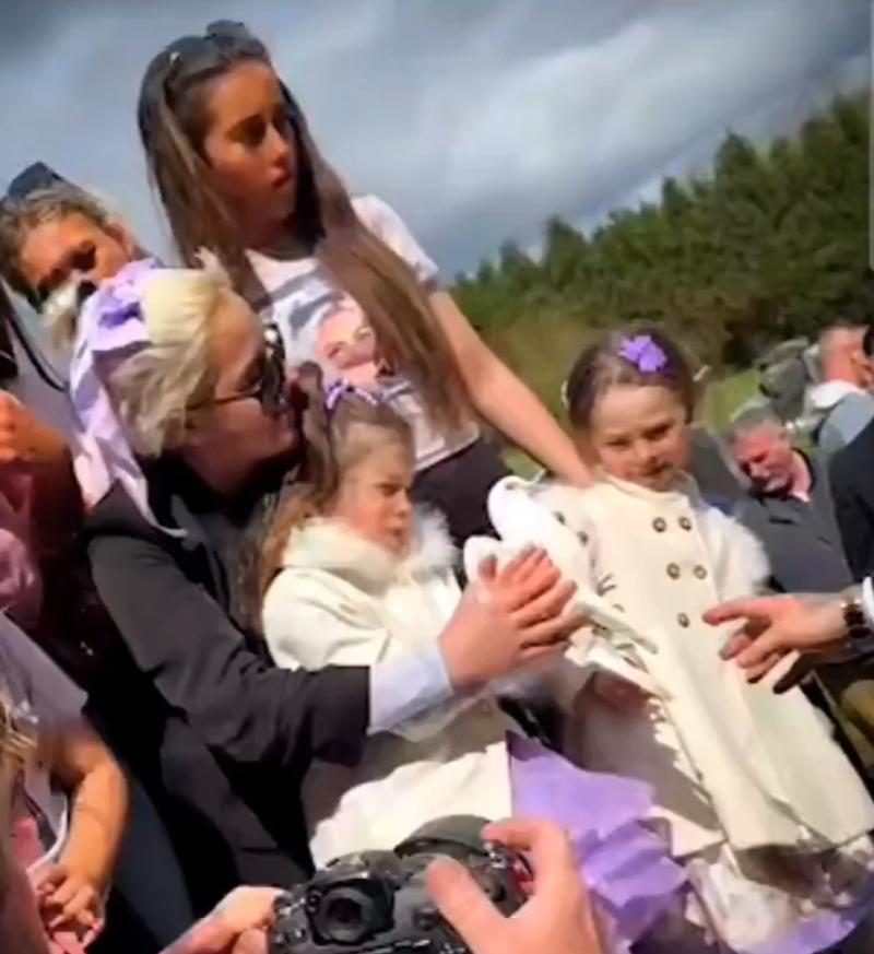 'In the Arms of an Angel':  Doves released by Faulkner family as Limerick mum Scarlett laid to rest