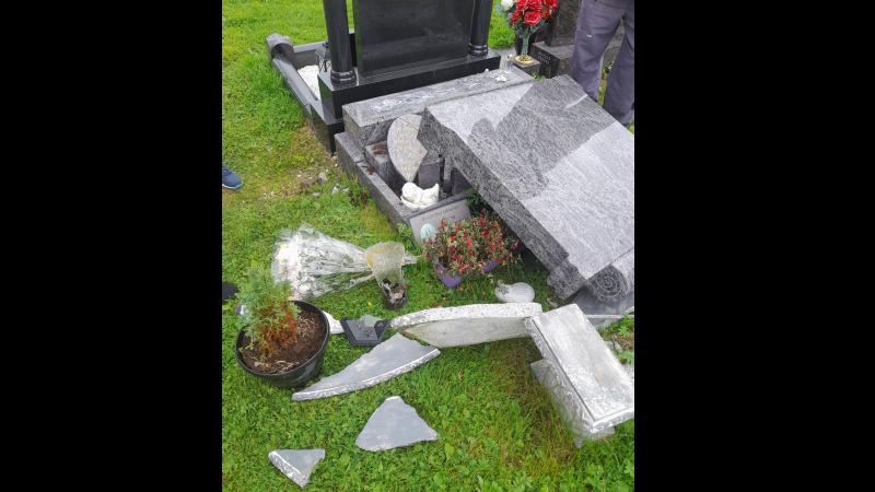 'How could someone do this to sacred ground?' Limerick woman 'distraught' as father's grave 'destroyed' 