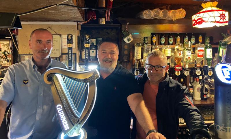 Drinks on the house in Limerick pub courtesy of Russell Crowe