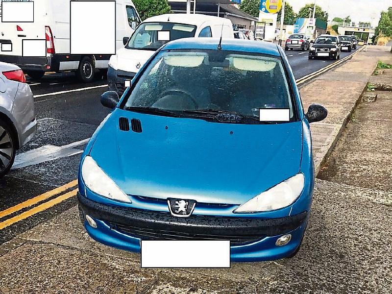 Disqualified driver arrested by Limerick gardai for allowing child on passenger's lap