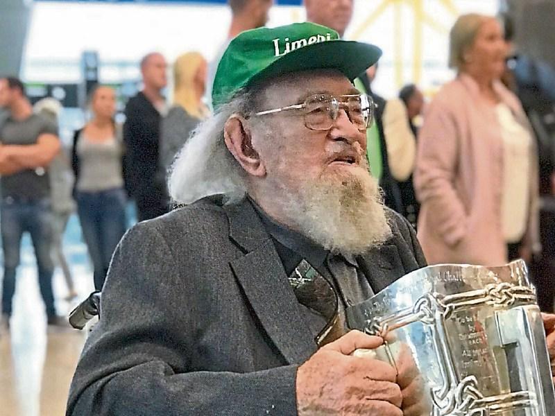 98-year old man travels from Chicago to watch his native Limerick play in the All Ireland Final