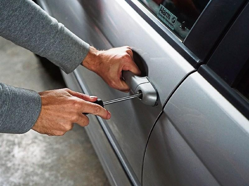 Limerick gardai in new warning as parked cars are broken into by thieves