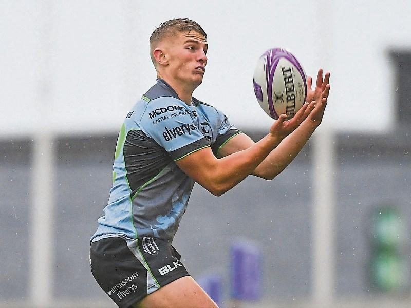 Former Limerick minor hurler makes European debut for Connacht