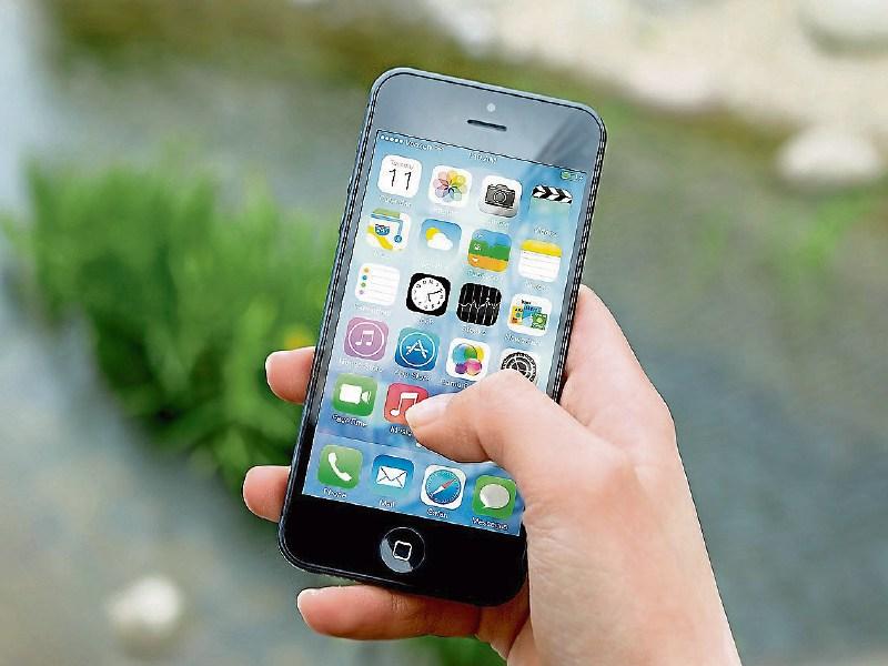 Students are to spend 24 hours without their phones