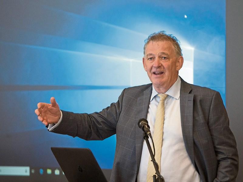 Presidential candidate Peter Casey addressing councillors in Limerick