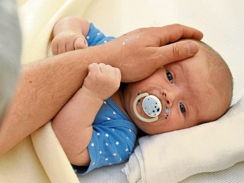 New figures show  payments have been made by the Department of Social Protection to 784 dads locally since January