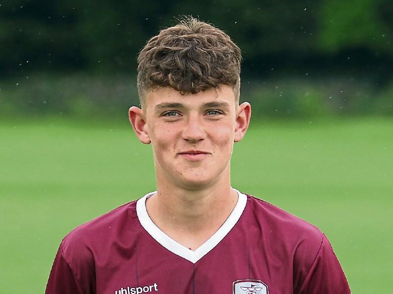 History-making Limerick teenager signs new contract with Galway Utd