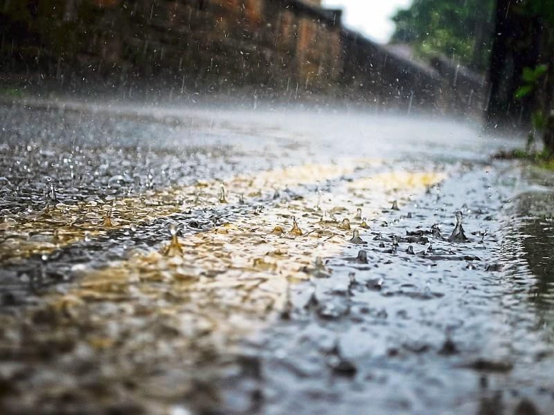 ALERT: Met Éireann extends thunderstorm warning for nearly every county in Ireland