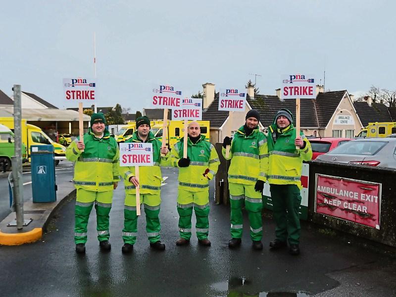 Ambulance personnel in Limerick warn HSE they will 'take to the picket lines again'