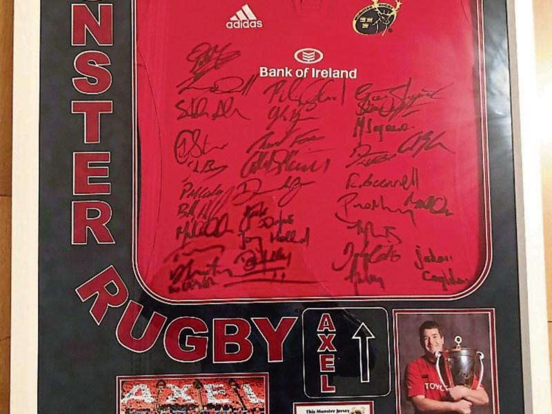 The framed Axel jersey