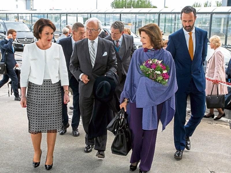 Swedish monarchs get the royal treatment at Shannon Airport