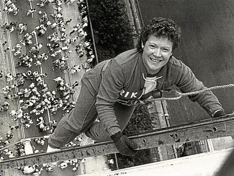  Steeplejill Angela invites public to join her in abseiling off Limerick stadium