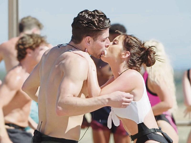 Love Island - Villa erupts after Maura hears Tom's banter with the boys